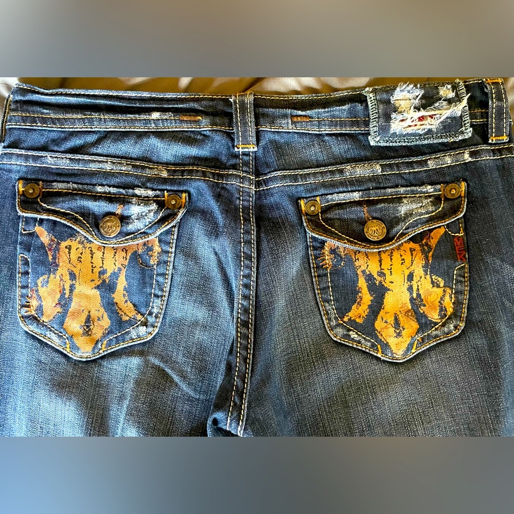 MEK Denim Woman’s Straight Vintage Distressed Jeans